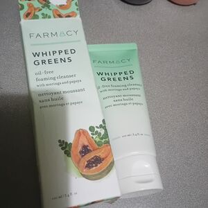Farmacy Whipped Greens Cleanser - White and Green